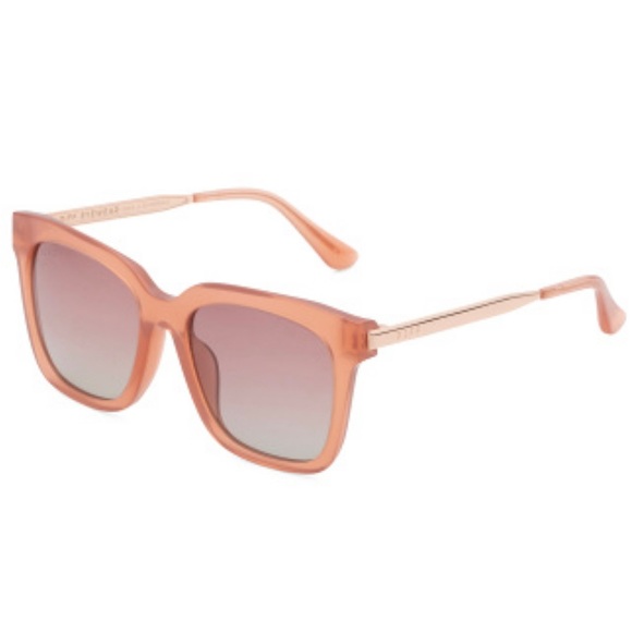 DIFF Bella Sunglasses Oyster Pink Frames Rose Gradient Lenses DIFF x VICI Collab - Picture 14 of 14